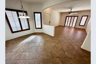 8229 W Zlacket Drive, Tucson, AZ 85757 - Photo 7