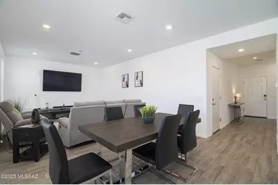 7121 W Vineridge Drive, Tucson, AZ 85757 - Photo 15