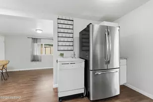 4865 E 23rd St, Tucson, AZ 85711 - Photo 11