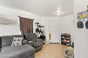 1562 E Monrovia Pl, Tucson, AZ 85706 - Photo 5