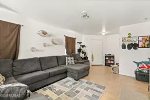 1562 E Monrovia Pl, Tucson, AZ 85706 - Photo 7