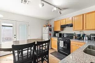 1562 E Monrovia Pl, Tucson, AZ 85706 - Photo 11