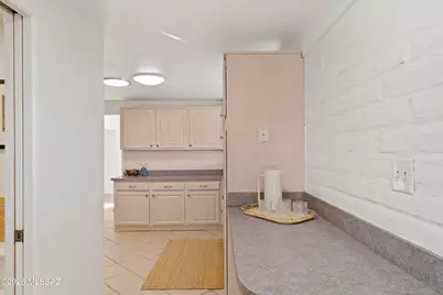 7140 N Edgewood Place, Tucson, AZ 85704 - Photo 9