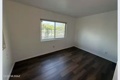 348 W Via Del Heroe, Green Valley, AZ 85614 - Photo 19