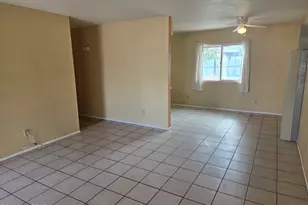 641 W la Pasadita St, Tucson, AZ 85705 - Photo 5