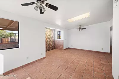 8509 E Louise Drive, Tucson, AZ 85730 - Photo 15