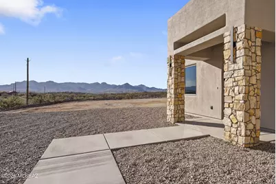 180 Via Agua Sarca, Rio Rico, AZ 85648 - Photo 9