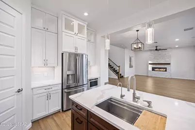 1005 W Lark Bunting Lane, Oro Valley, AZ 85755 - Photo 13