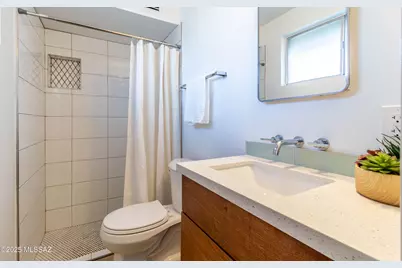 7426 E Montecito Drive, Tucson, AZ 85710 - Photo 25