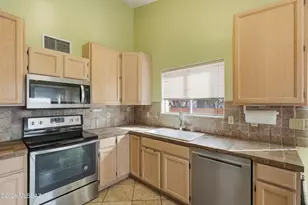 190 W Greer Ln, Tucson, AZ 85704 - Photo 17