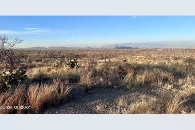 7377 Bucking Horse Road, Sahuarita, AZ 85629 - Photo 9