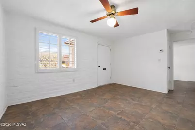 328 S Paseo Pena #D, Green Valley, AZ 85614 - Photo 7