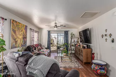 2595 E Warwick Castle Lane, Tucson, AZ 85706 - Photo 5