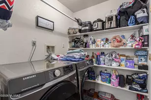 2595 E Warwick Castle Ln, Tucson, AZ 85706 - Photo 11