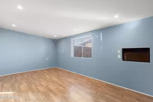 5549 E 2nd St, Tucson, AZ 85711 - Photo 17