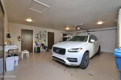 8452 N Nob Hill Drive, Tucson, AZ 85742 - Photo 39