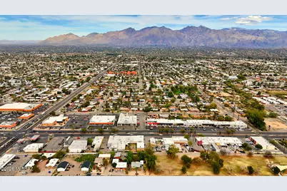 4734 Speedway E, Tucson, AZ 85712 - Photo 9