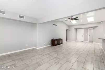 3098 S Giovanna Drive, Tucson, AZ 85730 - Photo 9