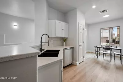 127 W Camino Rio Chiquito, Sahuarita, AZ 85629 - Photo 11