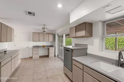 6404 E Calle Mercurio, Tucson, AZ 85710 - Photo 17