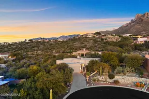 9801 N Ridge Shadow Pl, Tucson, AZ 85704 - Photo 3