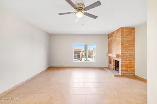 1311 W Calle Serrano, Green Valley, AZ 85622 - Photo 5