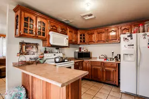 225 W Calle Margarita, Tucson, AZ 85706 - Photo 3