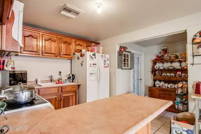 225 W Calle Margarita, Tucson, AZ 85706 - Photo 9