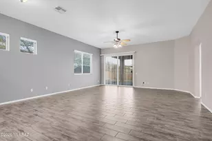 1252 S Desert Vista Dr, Tucson, AZ 85748 - Photo 9