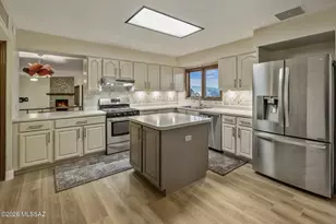 6080 N Sabino Shadow Ln, Tucson, AZ 85750 - Photo 9