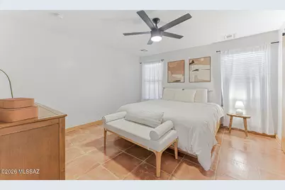 669 W Cholla Crest Drive, Green Valley, AZ 85614 - Photo 17