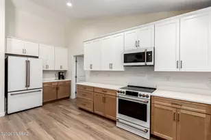 2377 W Old Ajo Way, Tucson, AZ 85746 - Photo 11