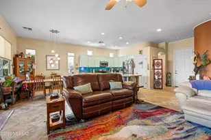 470 W Calle Artistica, Green Valley, AZ 85614 - Photo 7