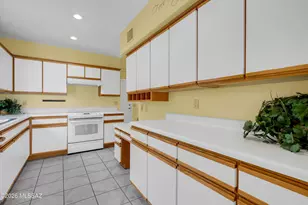 64510 E Canyon Shadows Ln, Tucson, AZ 85739 - Photo 15