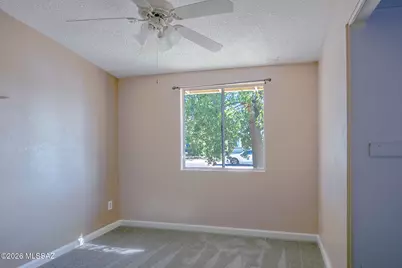 7855 N John Paul Jones Avenue, Tucson, AZ 85741 - Photo 11