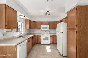 1979 N Belvedere Ave, Tucson, AZ 85712 - Photo 11