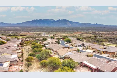 2033 W Acacia Bluffs Drive, Green Valley, AZ 85622 - Photo 47