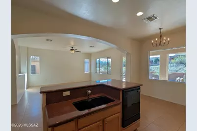 2033 W Acacia Bluffs Drive, Green Valley, AZ 85622 - Photo 15