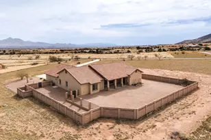 6233 E Molly Dr, Hereford, AZ 85615 - Photo 47