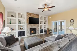 6233 E Molly Dr, Hereford, AZ 85615 - Photo 3