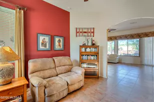 433 N Mountain Brook Dr, Green Valley, AZ 85614 - Photo 15