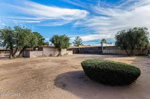11 E Pastime Road E, Tucson, AZ 85705 - Photo 25