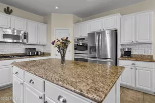 717 W Calle Canto Sereno, Sahuarita, AZ 85629 - Photo 13