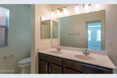 1107 E Descent Street, Tucson, AZ 85719 - Photo 9