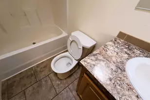 3833 N Fairview Ave, Tucson, AZ 85705 - Photo 15