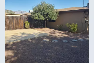 2121 N Columbus Boulevard, Tucson, AZ 85712 - Photo 27