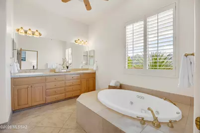 641 W Silver Eagle Court, Oro Valley, AZ 85755 - Photo 31