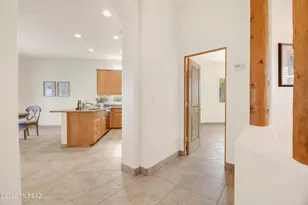 641 W Silver Eagle Ct, Oro Valley, AZ 85755 - Photo 17