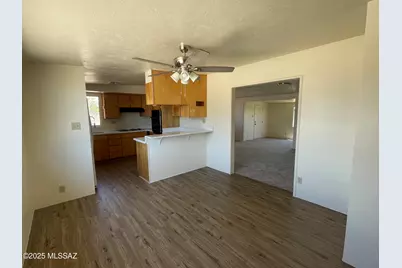 7434 E 24th Street, Tucson, AZ 85710 - Photo 5