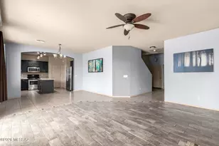 7642 W Tenderfoot Dr, Tucson, AZ 85757 - Photo 3